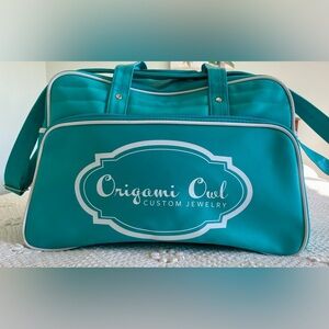 Origami Owl Weekender Bag, Like New (Retired Promotional Item, not for retail)